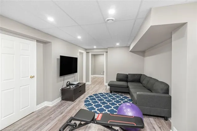 Additional image 34 of 39 Guildwood Dr