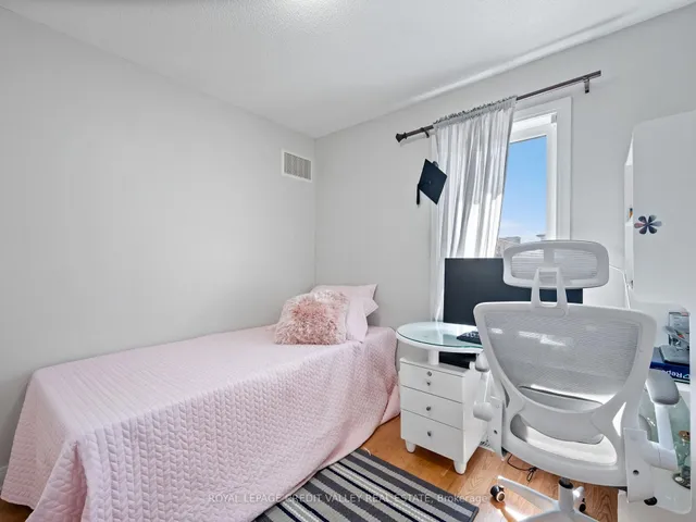 Additional image 37 of 425 Veterans Dr