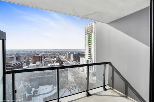 Additional image 24 of 15 Queen St Unit 1204