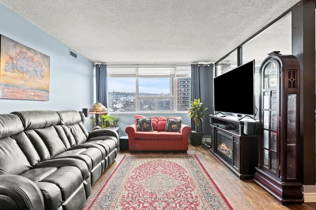 Additional image 10 of 120 Duke St Unit 805