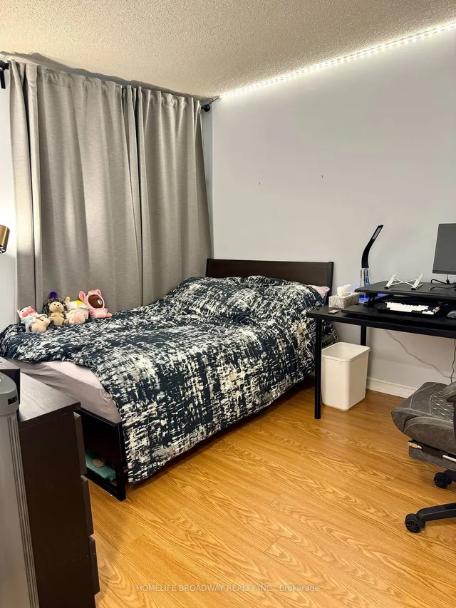 Additional image 12 of 7 Carlton St Unit 809