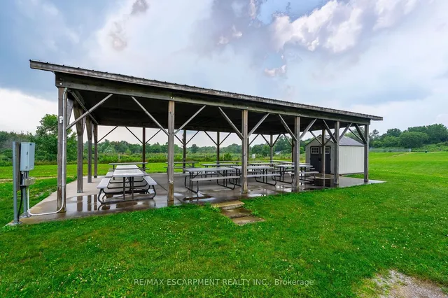 Additional image 35 of 136 Glenariff Dr