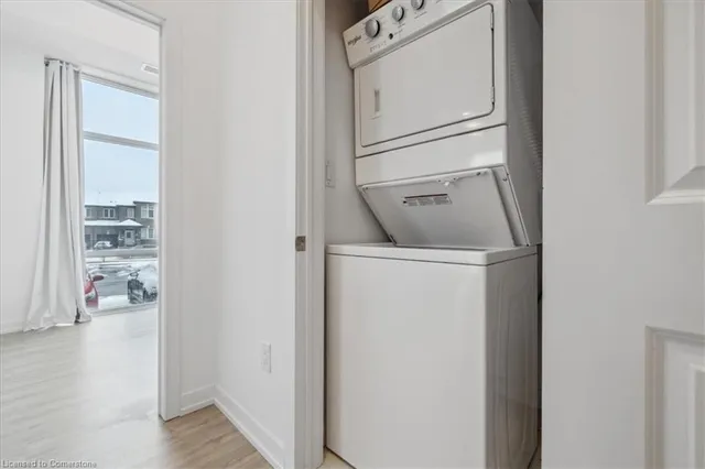 Additional image 9 of 450 Dundas St Unit 115
