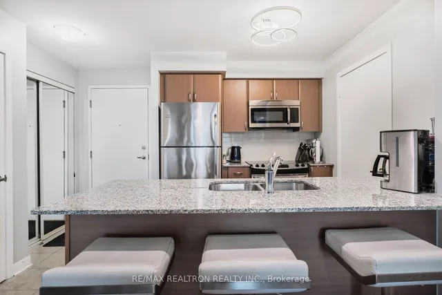 Additional image 11 of 525 Wilson Ave Unit 1011