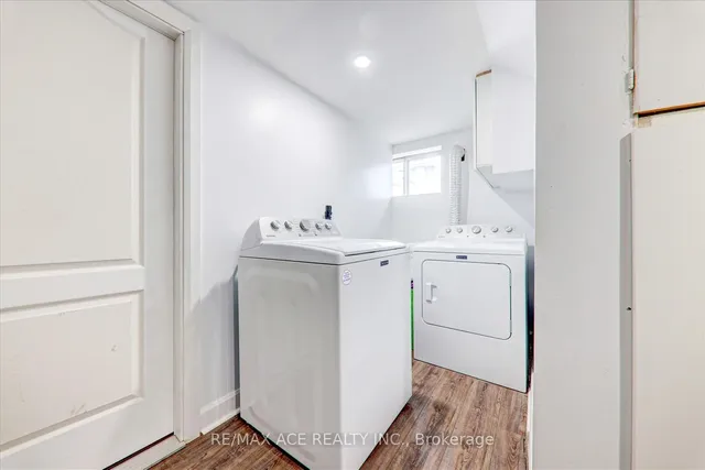 Additional image 14 of 12 Restever Gate