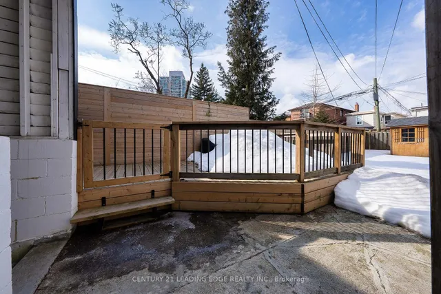 Additional image 36 of 32 Mortimer Ave