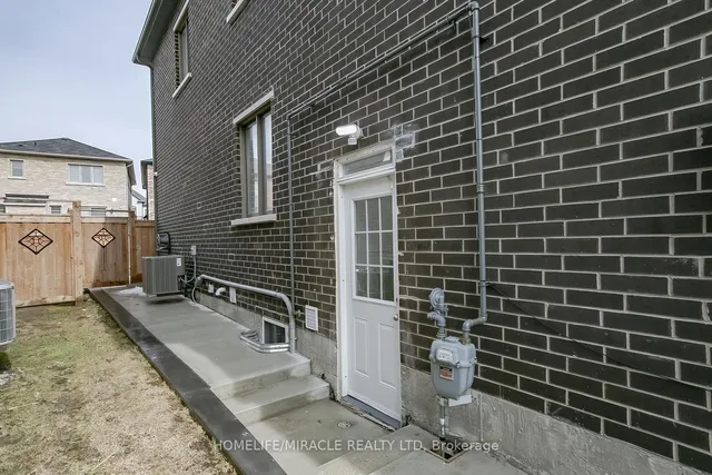 Additional image 47 of 5 Emily St