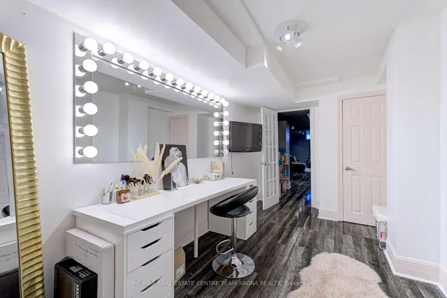 Additional image 30 of 37 Coastline Dr