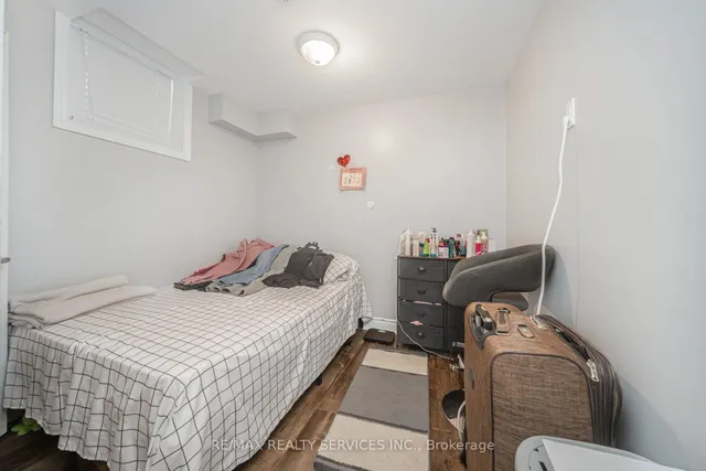 Additional image 35 of 15 Ebury Dr