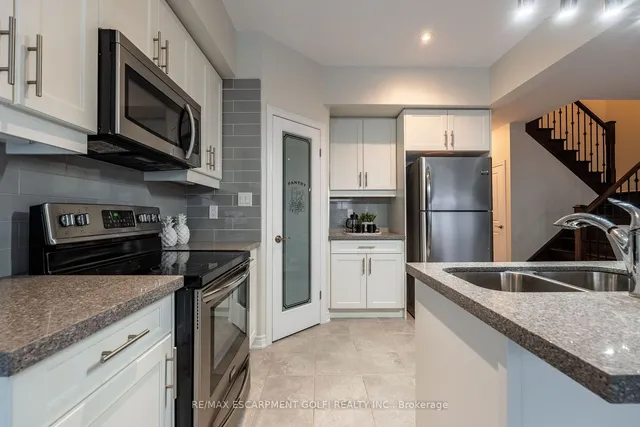 Additional image 12 of 124 Shoreview Pl