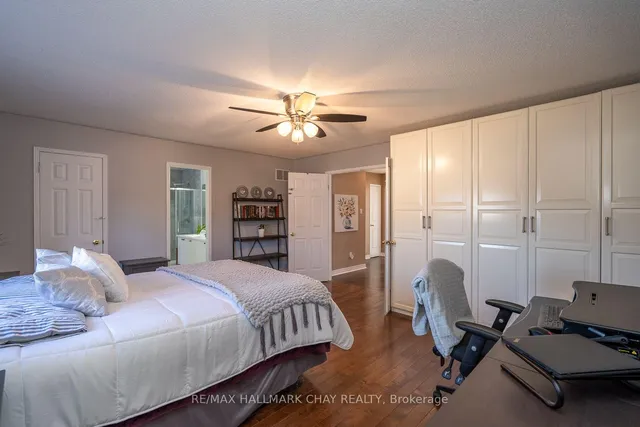 Additional image 33 of 24 Bushberry Rd