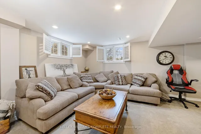 Additional image 20 of 215 Dundas St Unit 31