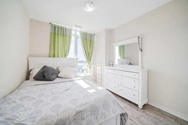 Additional image 21 of 1328 Birchmount Rd Unit PH2