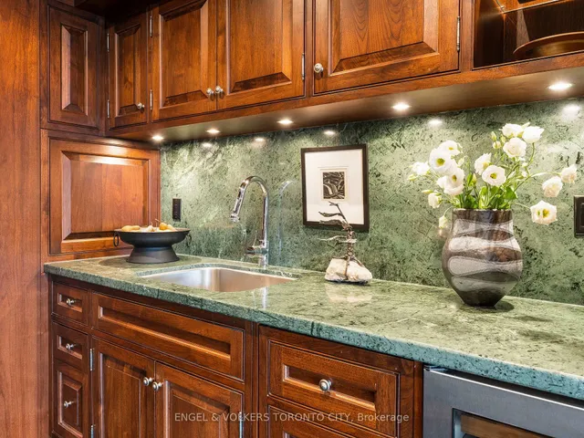 Additional image 15 of 35 Church St Unit 811