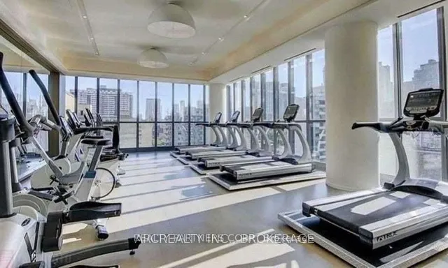 Additional image 9 of 101 charles St Unit 1207