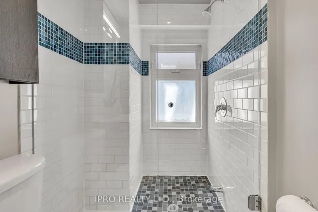 Additional image 26 of 264 Howland Ave