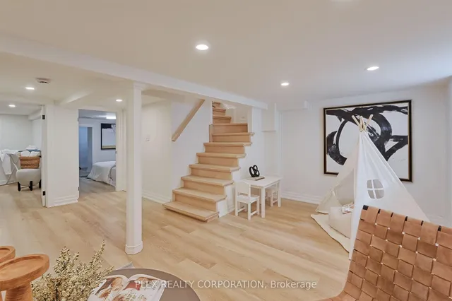 Additional image 25 of 121 Virginia Ave