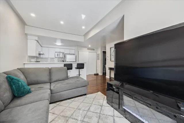 Additional image 9 of 760 Lawrence Ave Unit 146