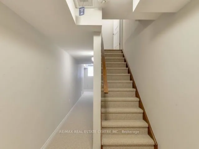 Additional image 13 of 377 GLANCASTER Rd Unit 18