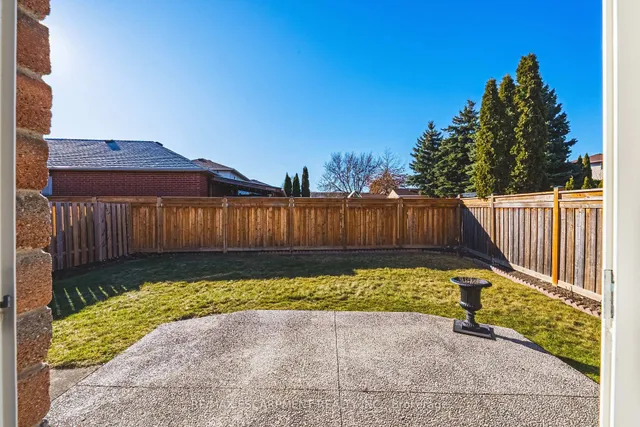 Additional image 37 of 103 Broughton Ave