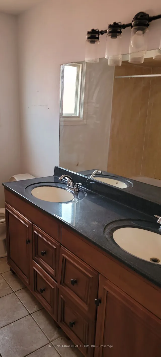 Additional image 18 of 27 Charcoal Dr