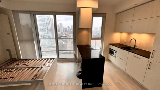 Additional image 12 of 15 Lower Jarvis St Unit 1911