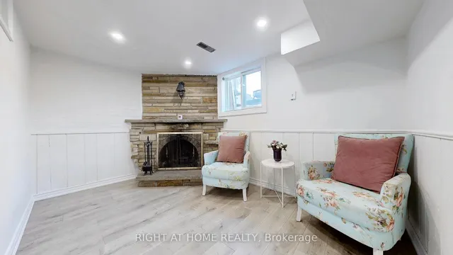 Additional image 29 of 12A Kenmore Ave