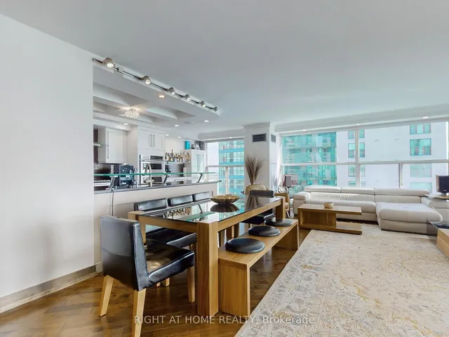 Additional image 17 of 77 Harbour Sq Unit 3408