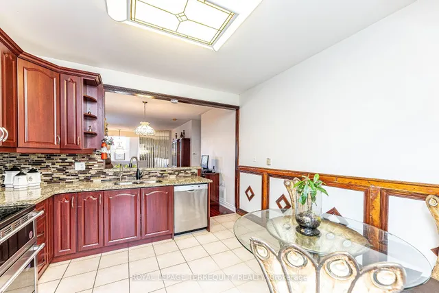 Additional image 21 of 21 Collingwood Ave