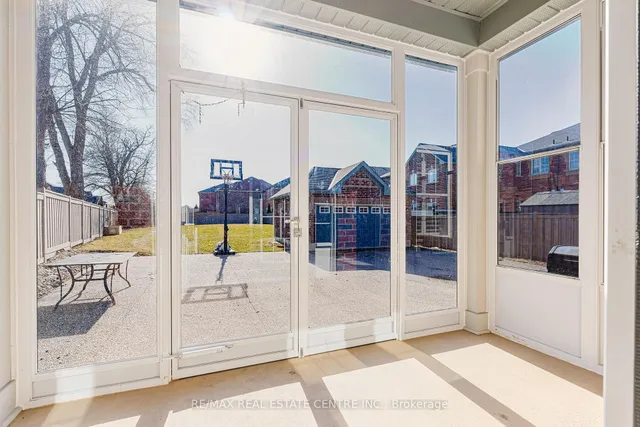 Additional image 17 of 78 Hollowgrove Blvd