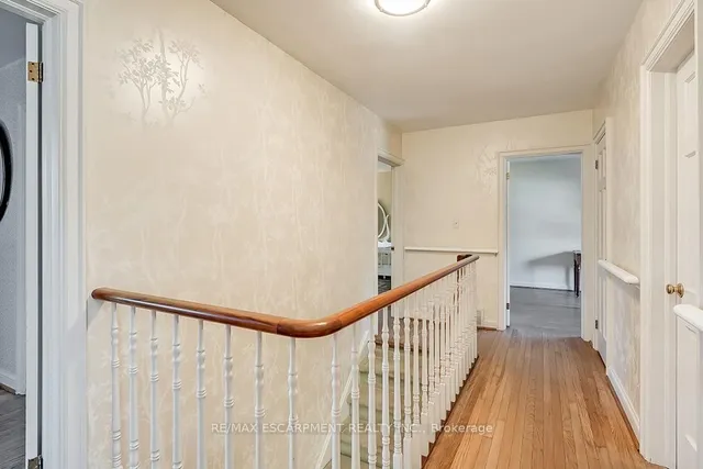 Additional image 26 of 359 Rosslyn Dr