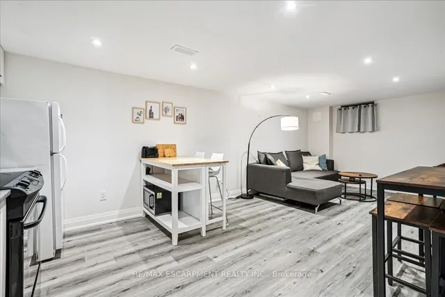 Additional image 23 of 2285 Sunnydale Dr