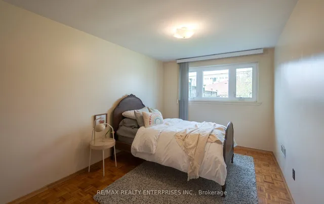 Additional image 25 of 54 Pinebrook Ave