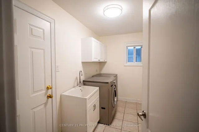 Additional image 11 of 140 Vintage Gate