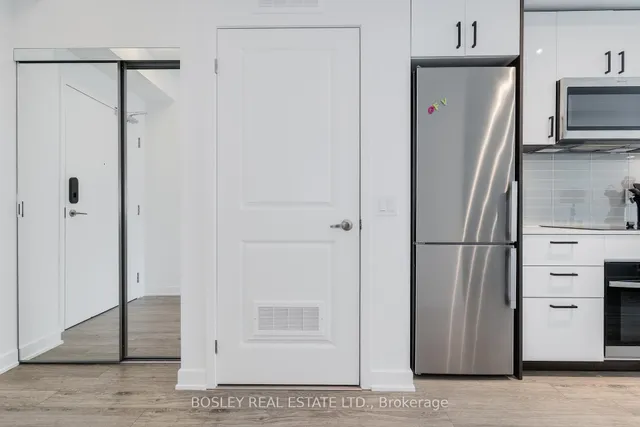 Additional image 22 of 543 Richmond St Unit 314