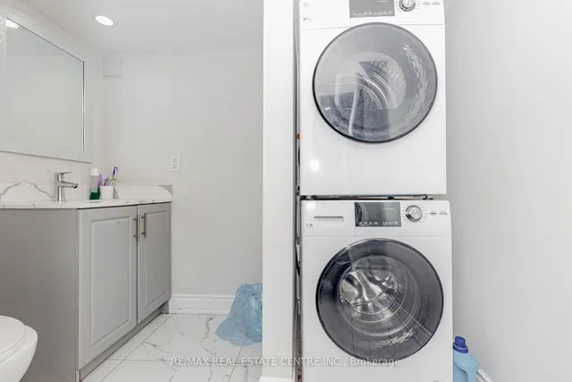 Additional image 44 of 15 Benton St