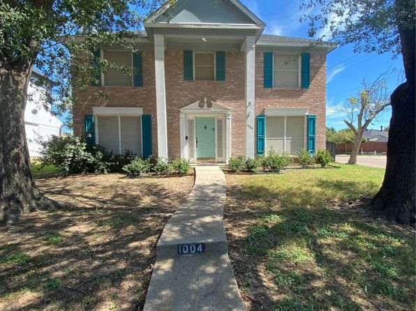 1004 Brae Loch Dr, Dallas, TX 75217