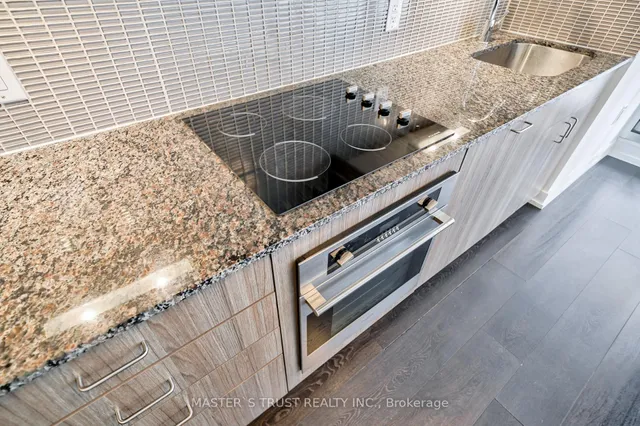 Additional image 14 of 426 University Ave Unit 2307