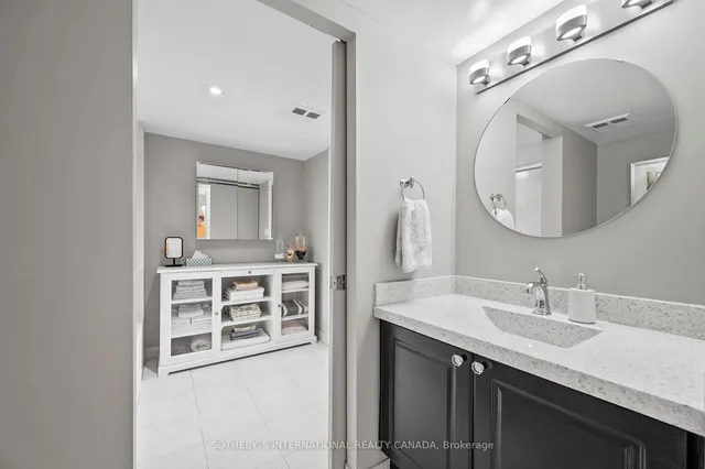 Additional image 33 of 550 Queens Quay West Quay Unit 326