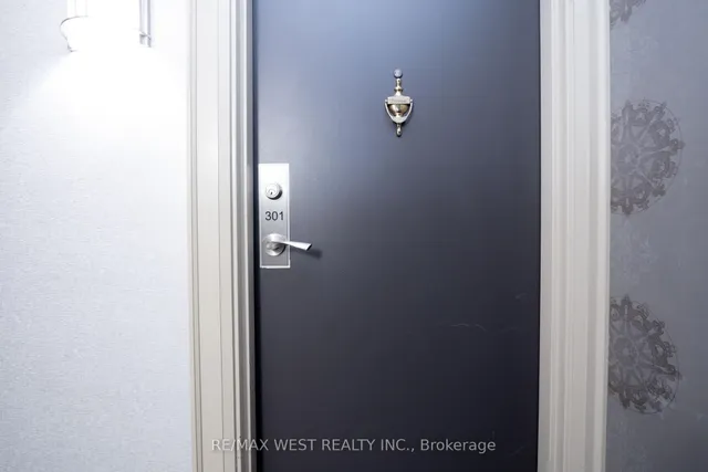 Additional image 5 of 100 Quebec Ave Unit 301