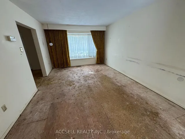 Additional image 2 of 5475 lakeshore Rd Unit 1