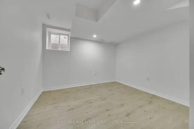 Additional image 40 of 168 Thornbush Blvd