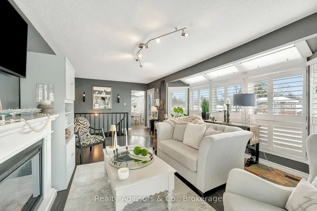 Additional image 11 of 924 Union St