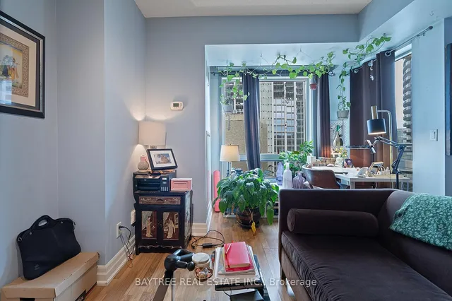 Additional image 12 of 8 Scollard St Unit 1408