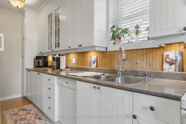 Additional image 6 of 11011 Guelph Line