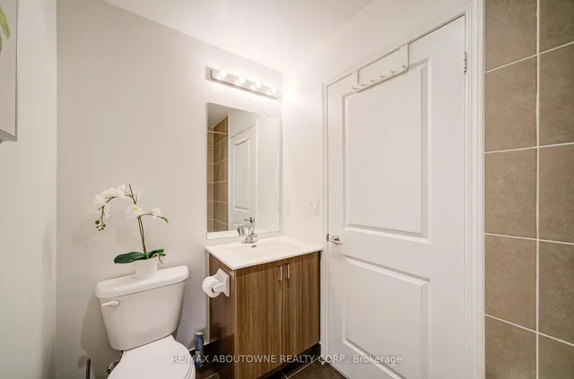 Additional image 19 of 39 Annie Craig Dr Unit 305