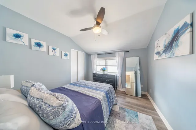 Additional image 23 of 37 Burgby Ave