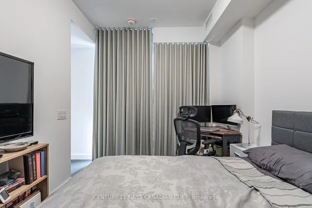 Additional image 16 of 81 Wellesley St Unit 1405