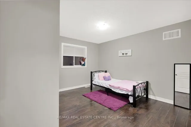 Additional image 21 of 94 IRWIN Ave