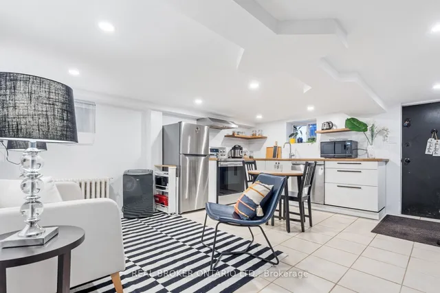 Additional image 32 of 130 Harvie Ave